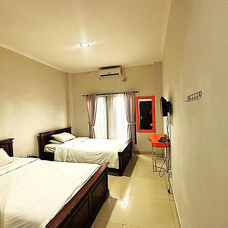 Hotel Warta Dua Denpasar Extérieur photo