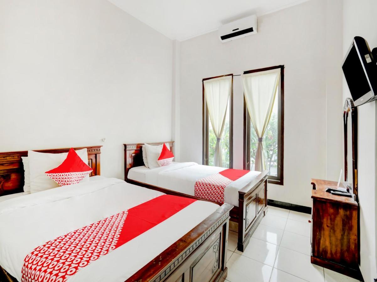 Hotel Warta Dua Denpasar Extérieur photo
