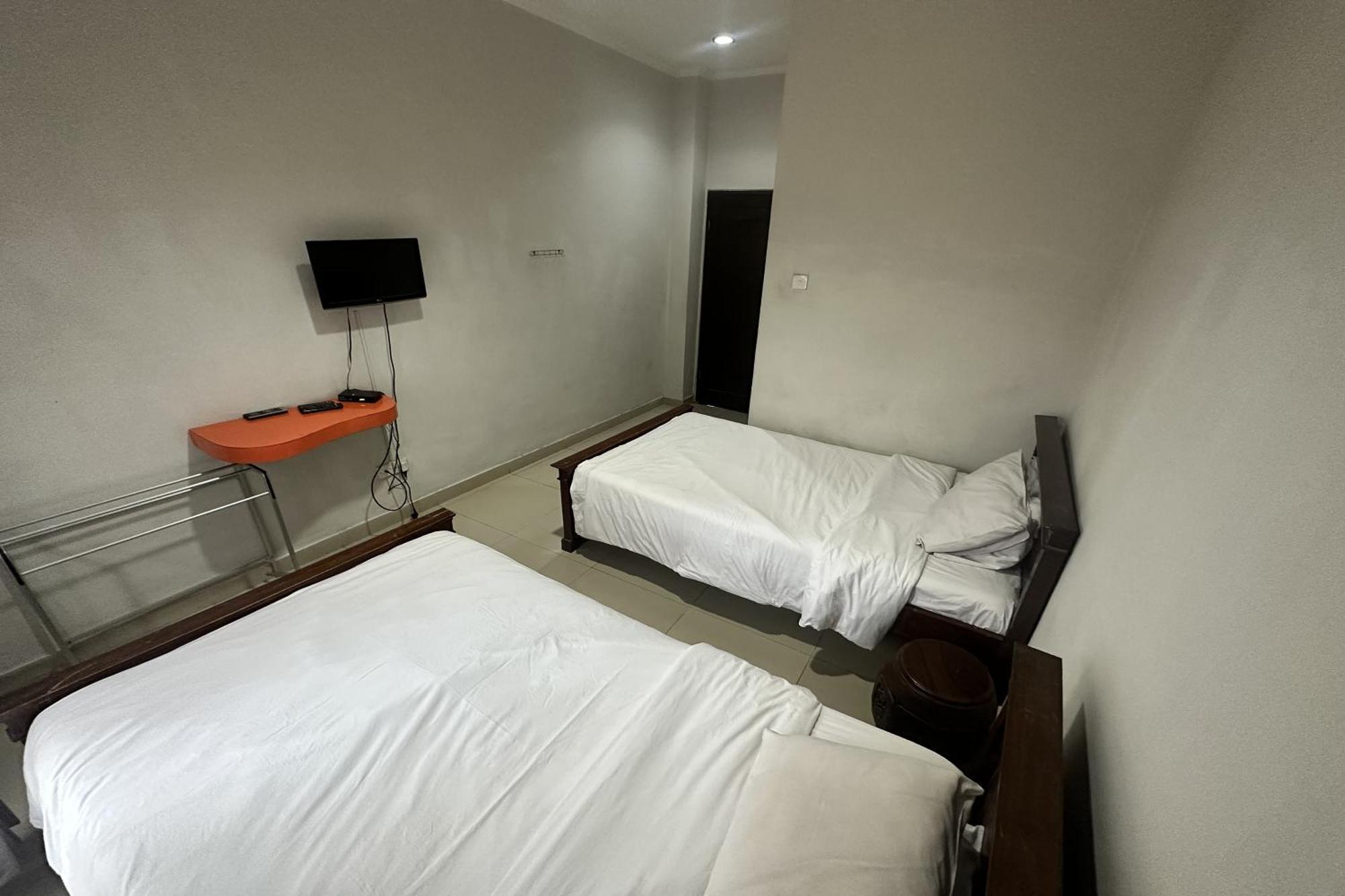 Hotel Warta Dua Denpasar Extérieur photo