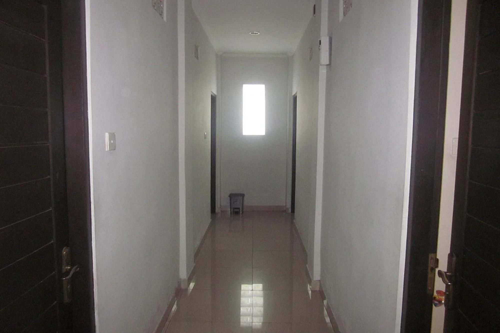 Hotel Warta Dua Denpasar Extérieur photo
