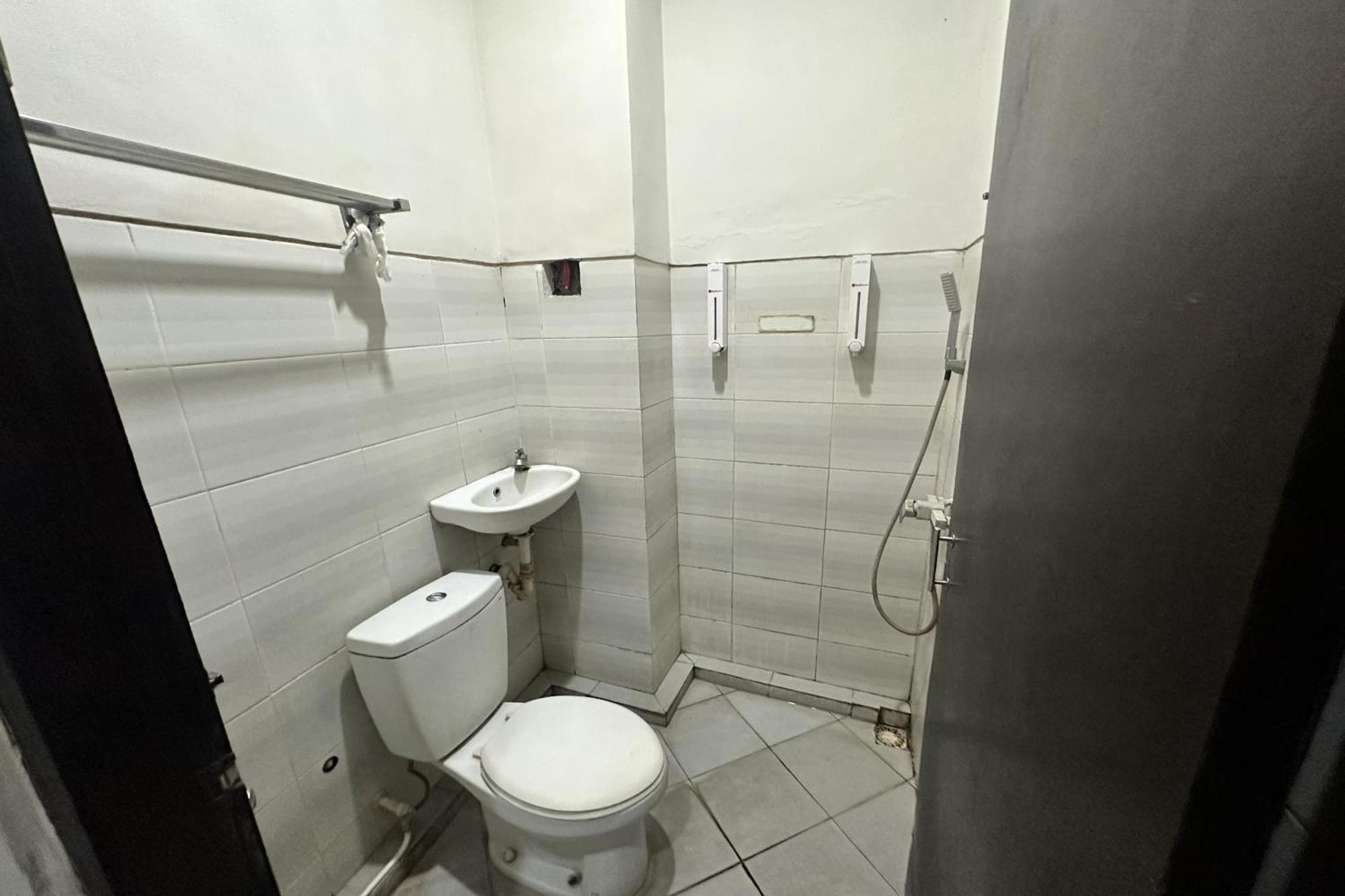 Hotel Warta Dua Denpasar Extérieur photo